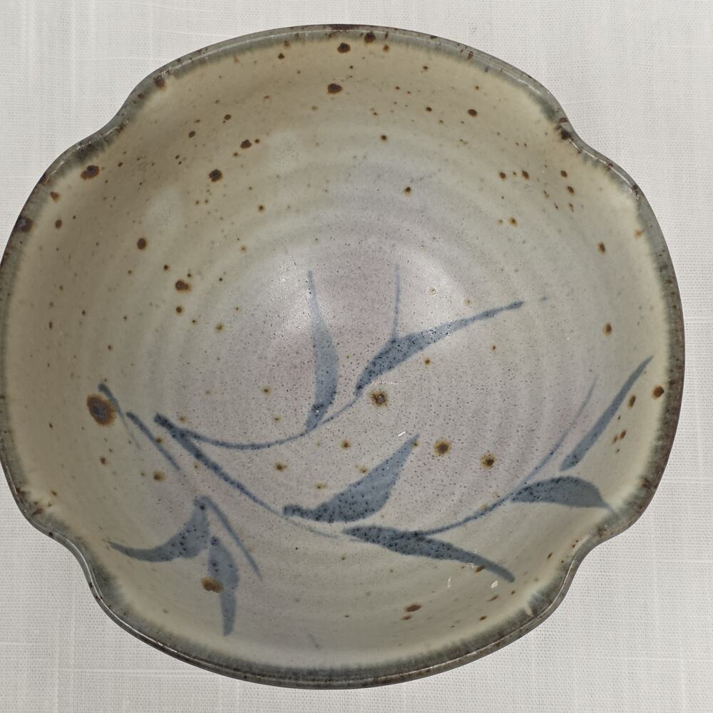 Studio Pottery Serving Bowl Blue Leaf Speckled Glaze Scalloped Rim 8.5 Signed
